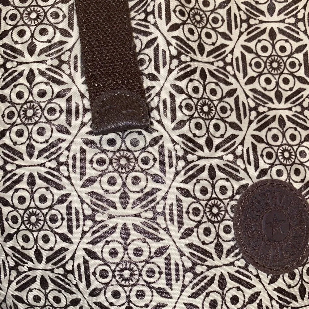 KIPLING Padded‎ Nylon Geometric Laptop Sleeve Case Brown Cream Preown